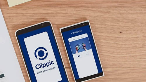 Clippic App geöffnet auf zwei Handys